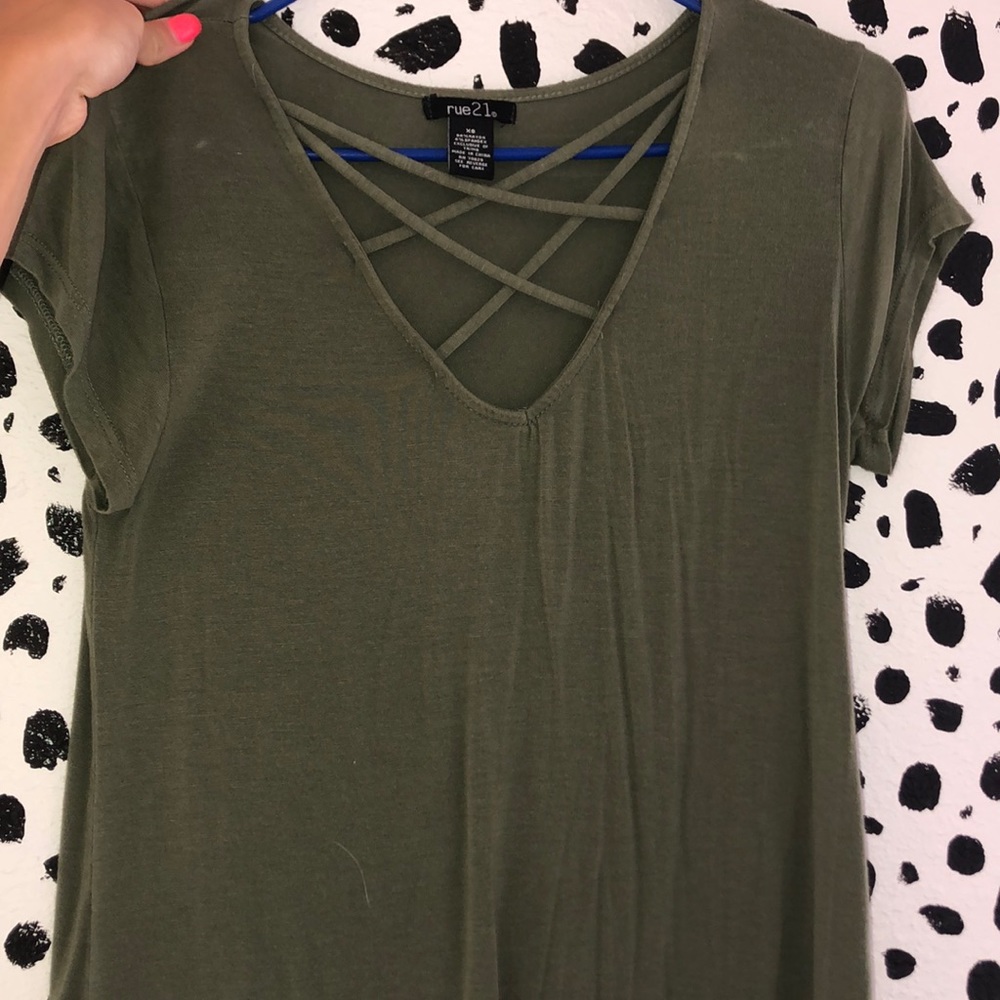 t-shirt - Picture 2 of 2